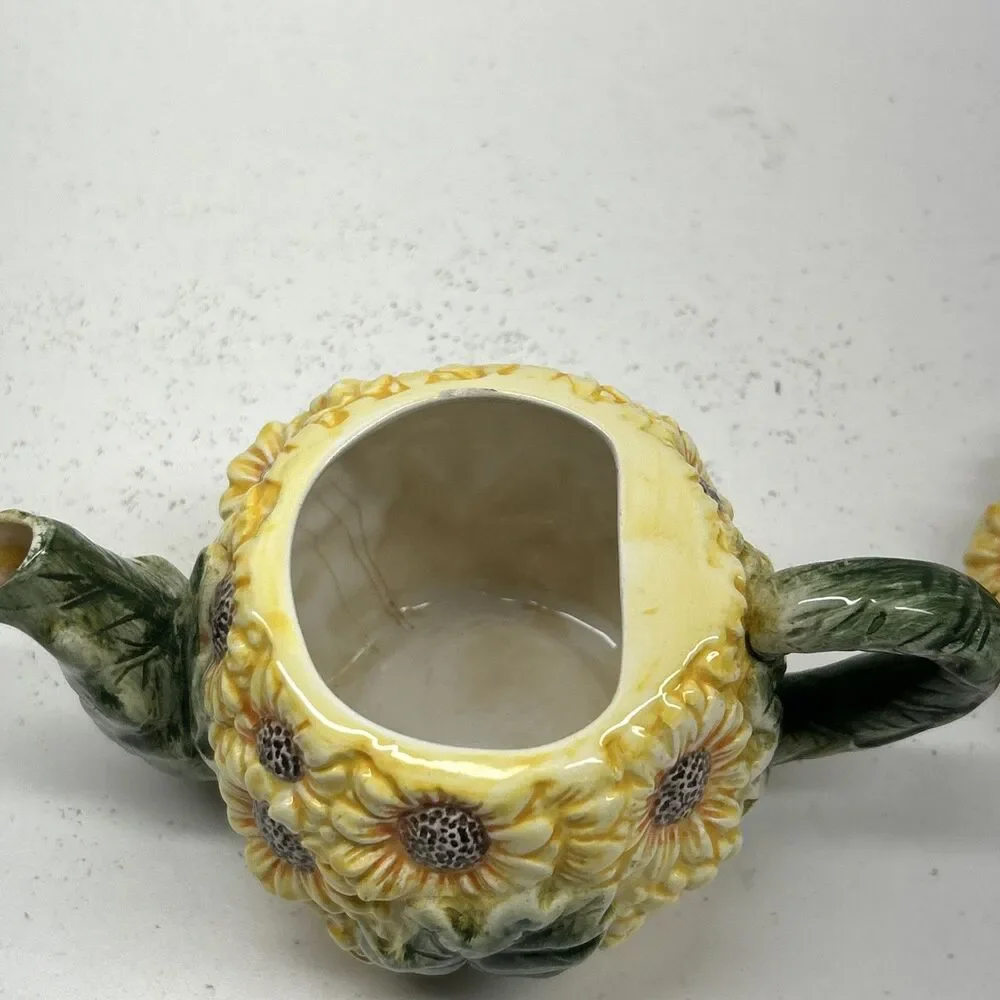 Vintage Nordstrom Sunflower‎ Tea Pot 5”X6 3/4”